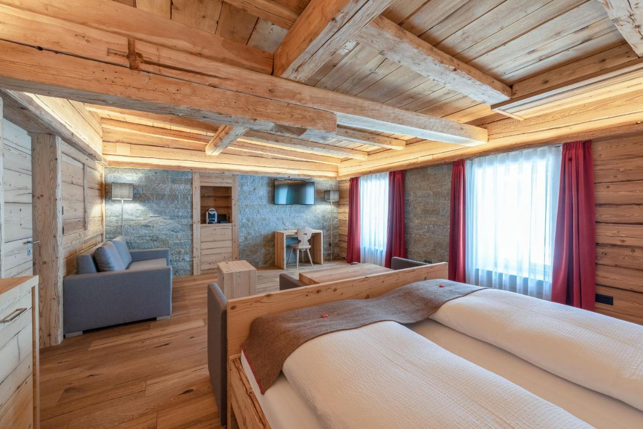 Hotel Crusch Alba Swiss Lodge Zernez Exterior photo